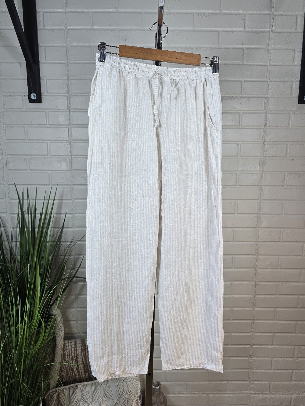Mango Linen Blend Tan and White Stripped Cropped Linen Pant Size 2 - Picture 3 of 9